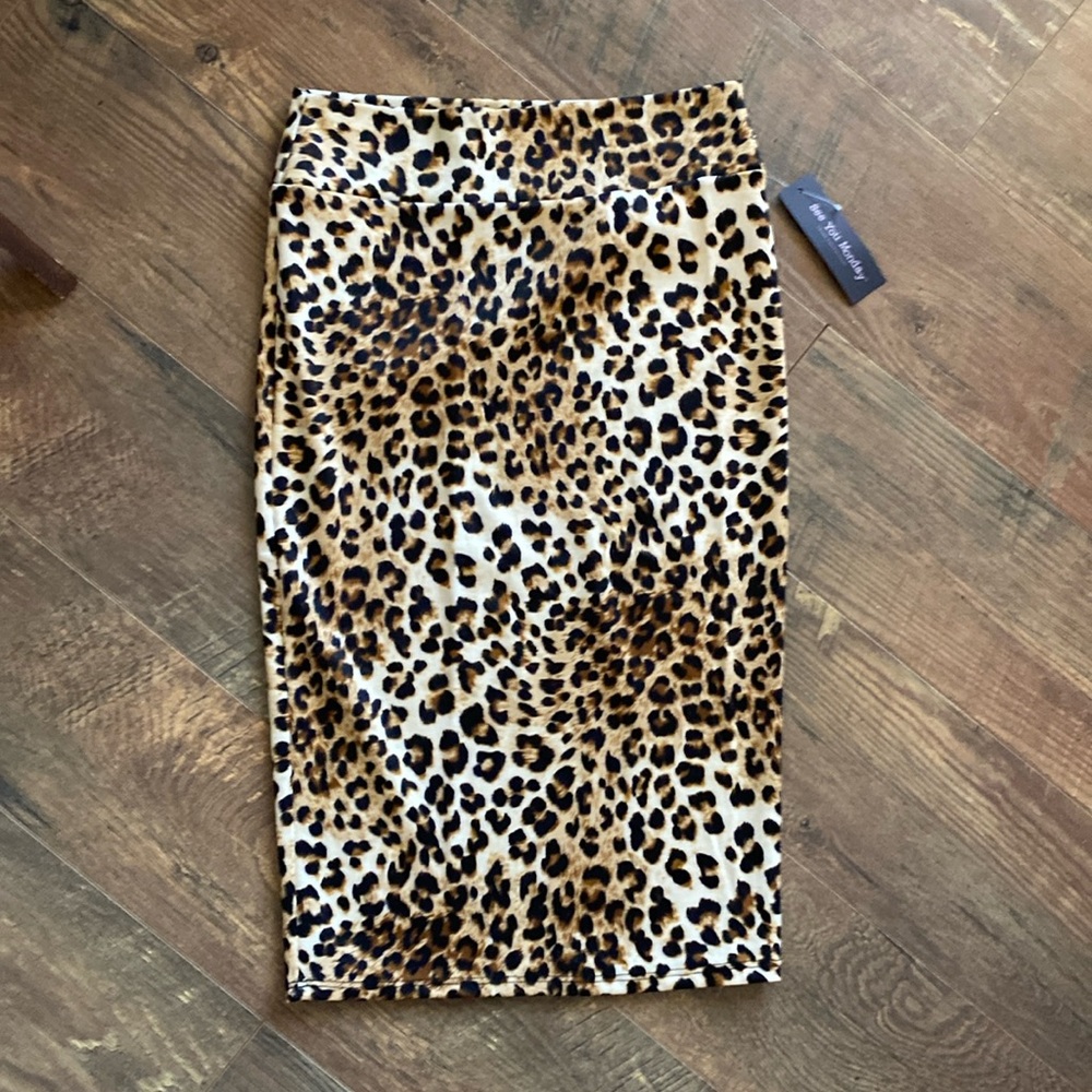 LEOPARD SKIRT